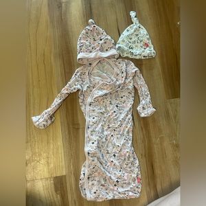 Magnetic Me Modal Sleeper Gown and Knotted Hats - NB-3mo